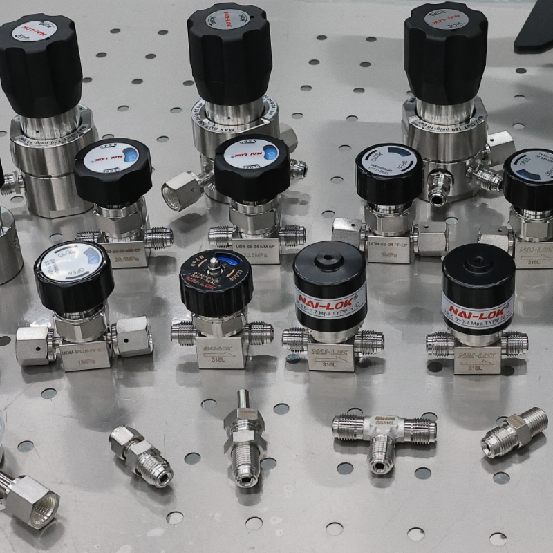 机器视觉检测设备，高分辨率摄像头对准工件，LED照明系统，精密测量仪器